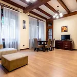 Διαμέρισμα Lux Unirii
